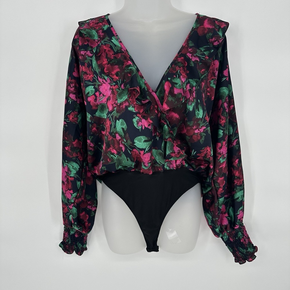 MISA Los Angeles Sz M V-Neck Black Floral Long Sleeve Dolman Sleeve Bodysuit